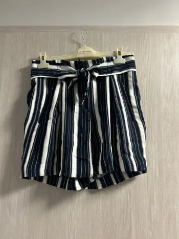 Short H&M taille 38