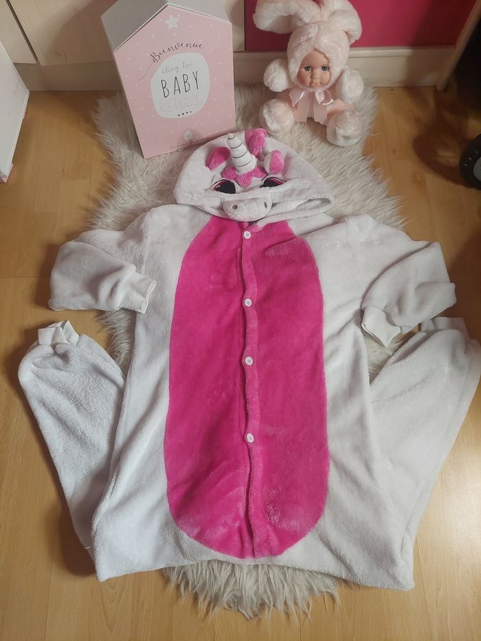 Combinaison pyjama capuche "licorne" fille ado chaud 10 ans (140cm) BE 🦄