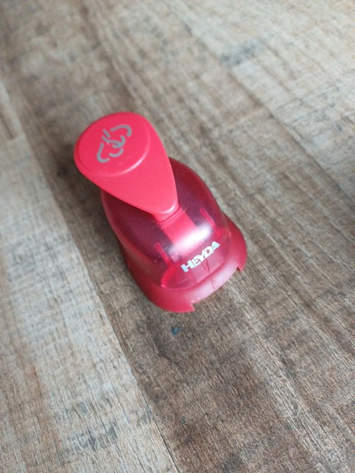 Perforatrice cœur emmêlé - photo numéro 2