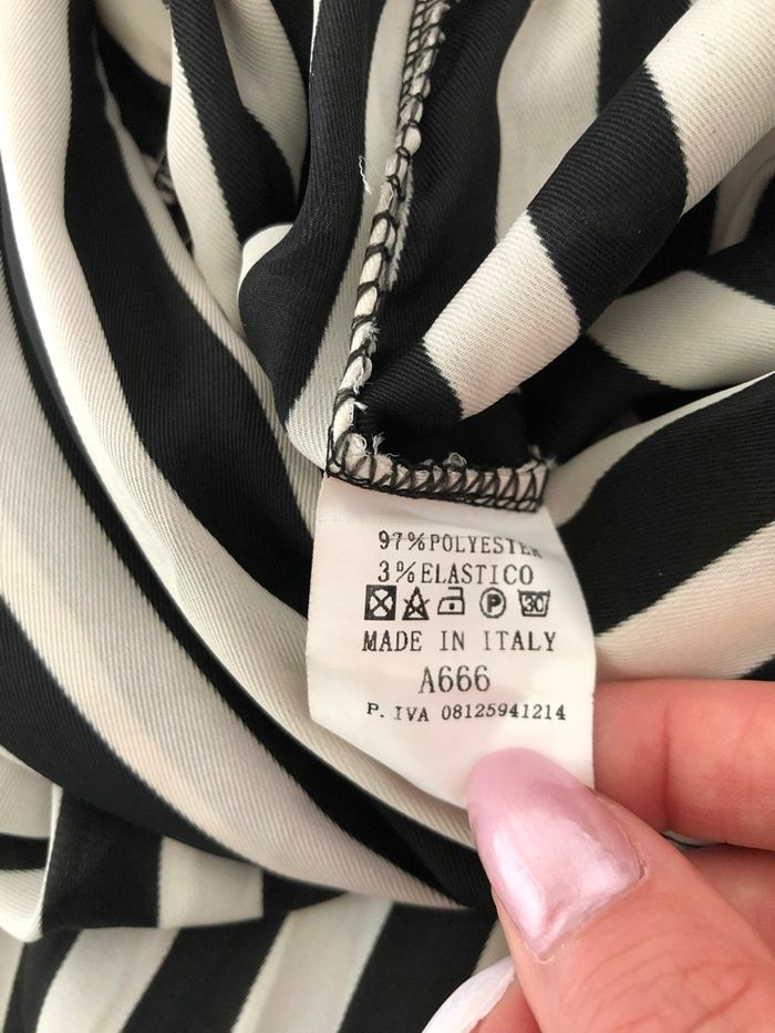 Robe longue noire et écrue neuve sans manches taille unique - photo numéro 9