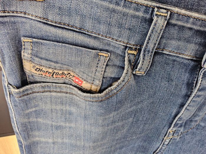Jean diesel taille w27 l30 - photo numéro 4