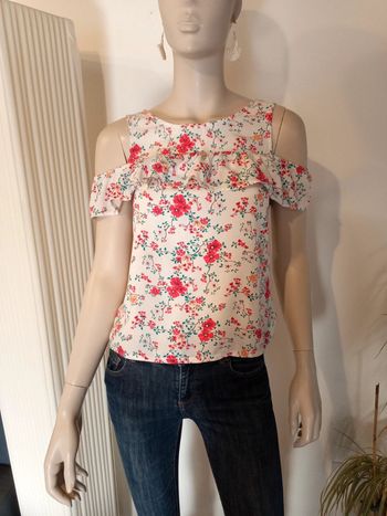 Très jolie blouse à fleurs 💐