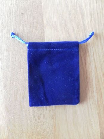 pochon cadeau velours bleu