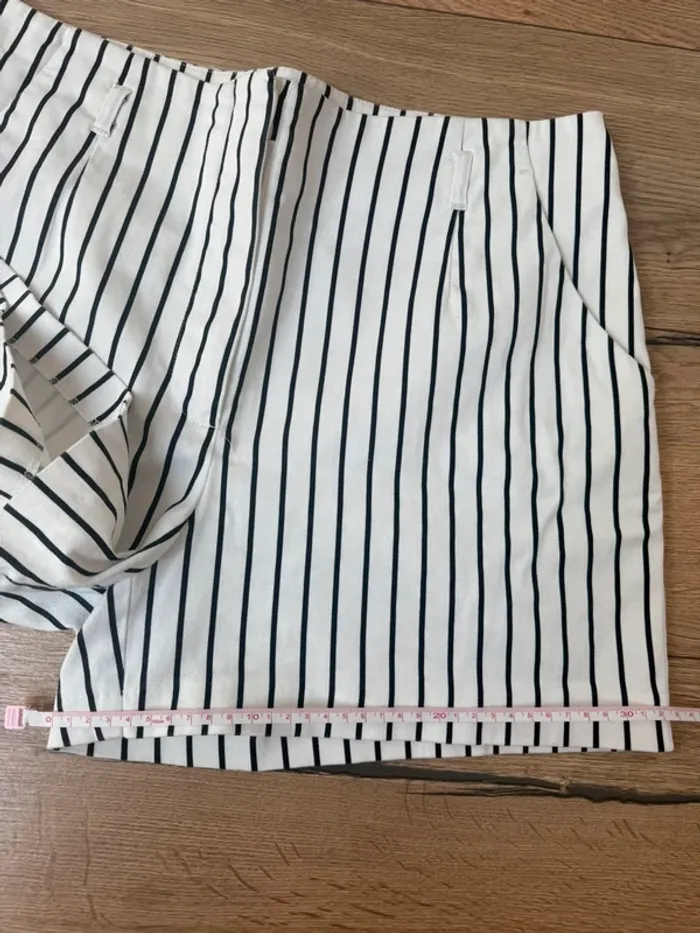 Short blanc à rayures, femme Camaïeu taille 42 - photo numéro 11