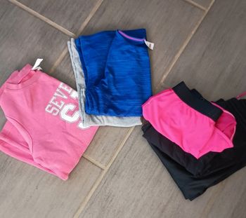 Lot 6 vêtements de sport t. 14 ans