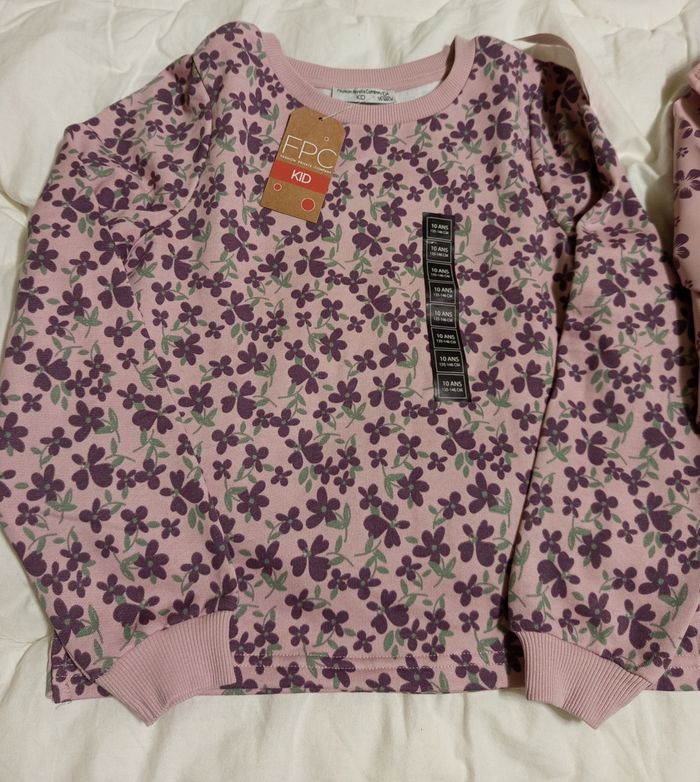 Manteau imperméable polaire et sweat assorti neufs 10 ans - photo numéro 4