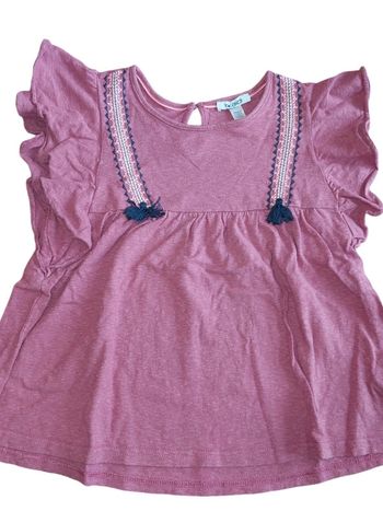 Jolie Tee-shirt rose taille 8ans Okaïdi