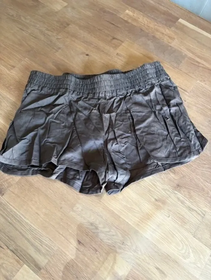 short femme billabong marron
