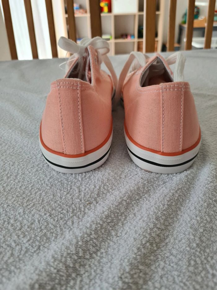 Chaussures neuves - photo numéro 5
