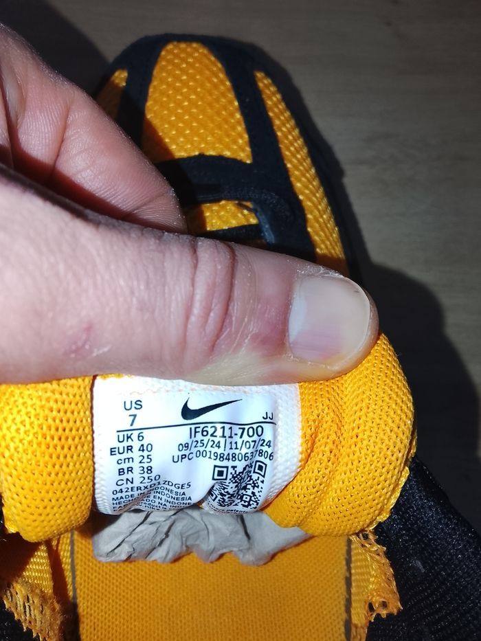 Nike Zoom Vomero 5 taille 40 - photo numéro 8