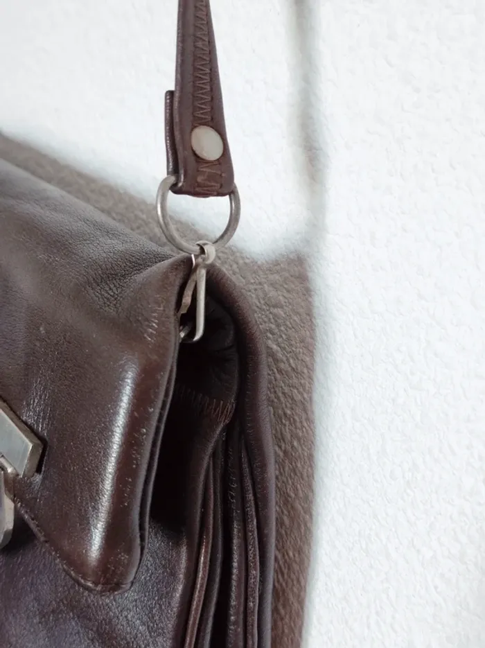 Pochette bandoulière détachable cuir marron anse argent 70-80 vintage - 27×24cm - photo numéro 4