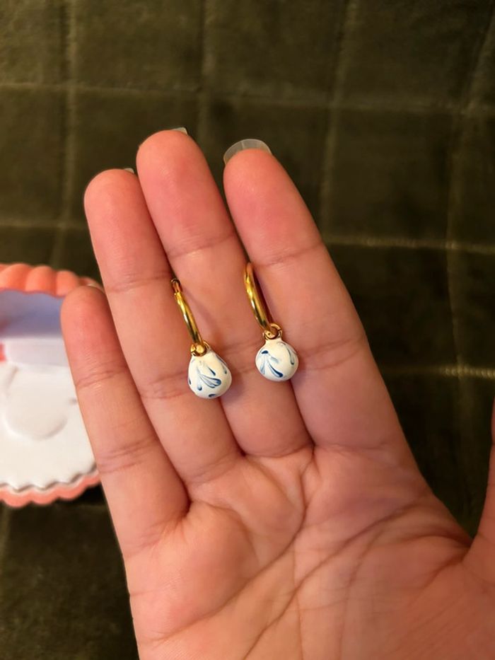 Boucles d’oreilles perle en porcelaine - photo numéro 5