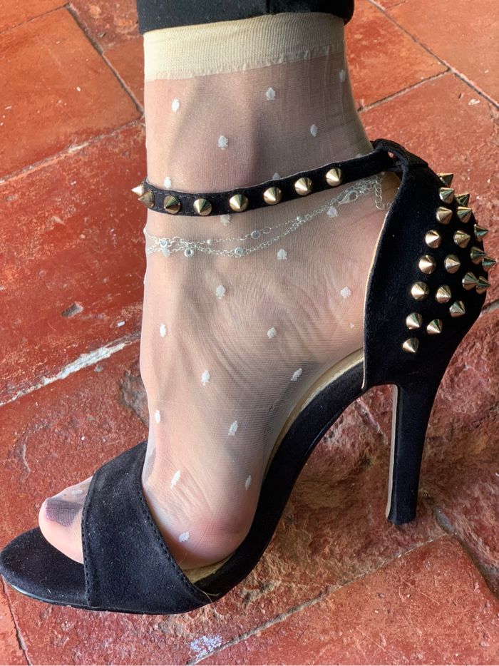 Sandales portées et abimes