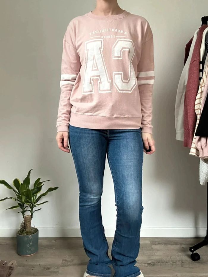Pull&Bear Sweat rose à motif - Taille 36 - Très bon état - photo numéro 4