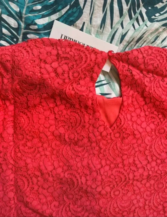 Robe d’été ou événement taille 4 dentelle corail Manoukian neuve - photo numéro 3