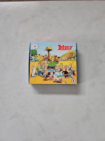 Petit puzzle Asterix 20 pièces Neuf U21
