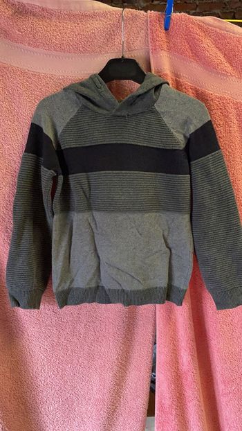Pull à capuche