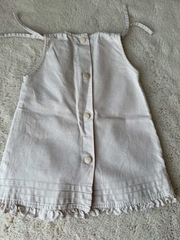 👗 robes lot de 4 - bébé fille 6 mois - très bon état - Kiabi verbaudet - photo numéro 7