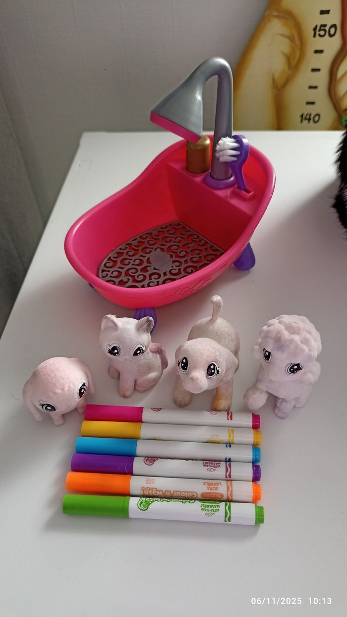 Baignoire chien à colorier