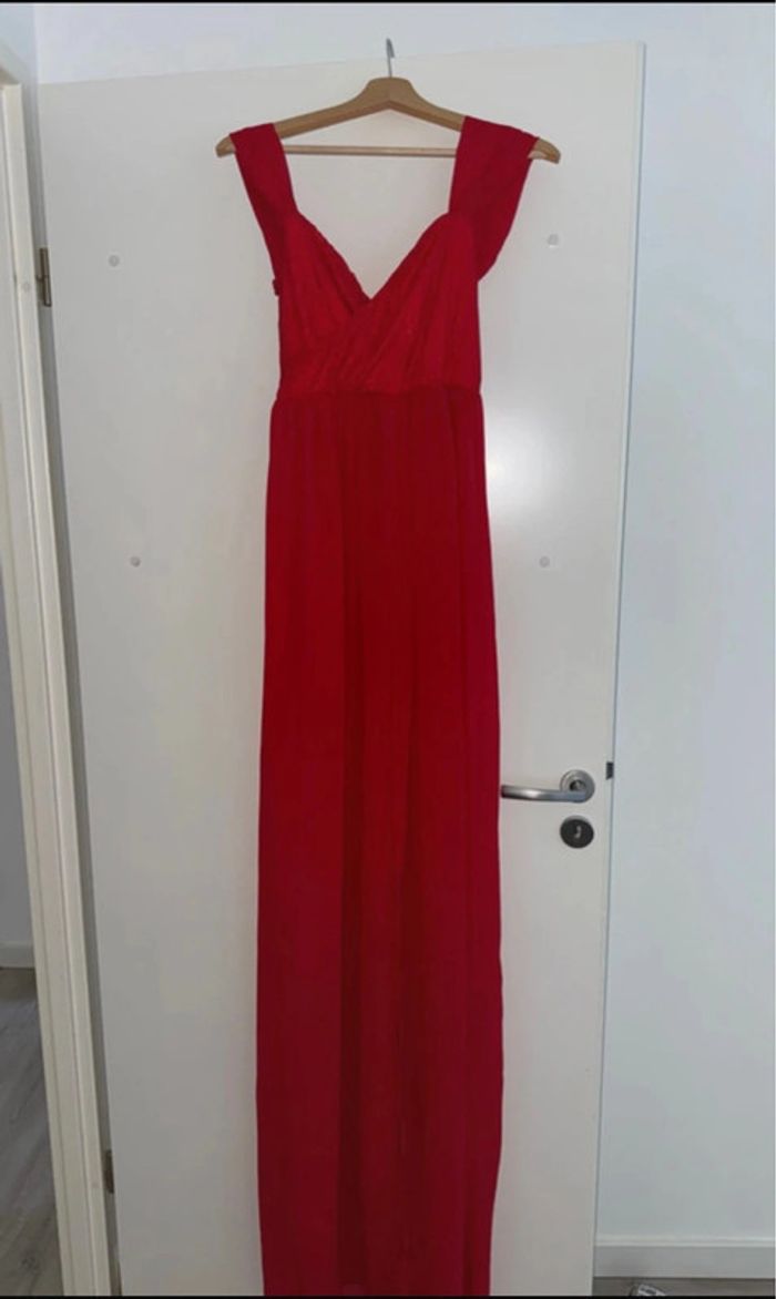 Robe de grossesse épaule dénudée rouge
