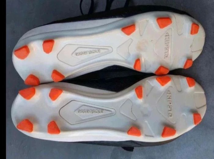 Crampons moulés - Kipsta - 36 - photo numéro 5