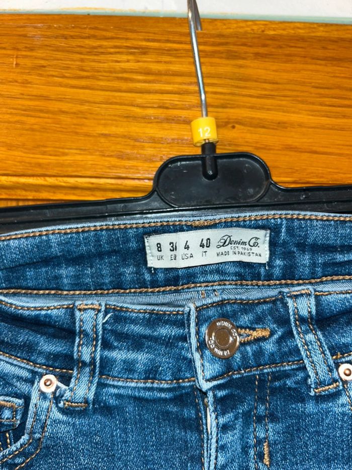 Jean à trou - photo numéro 2
