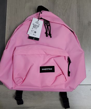 Sac à Dos EASTPAK 24L Neuf.