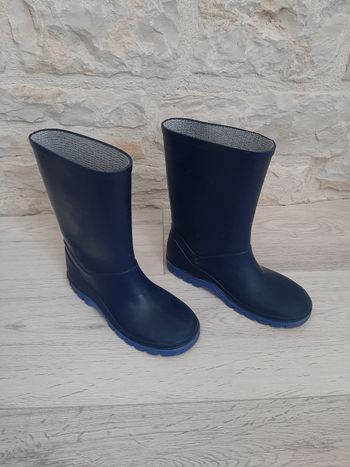 Bottes de pluie mixte bleu marine pointure 32 en très bon etat