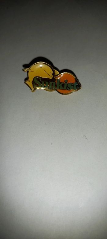 Pin's sunkist