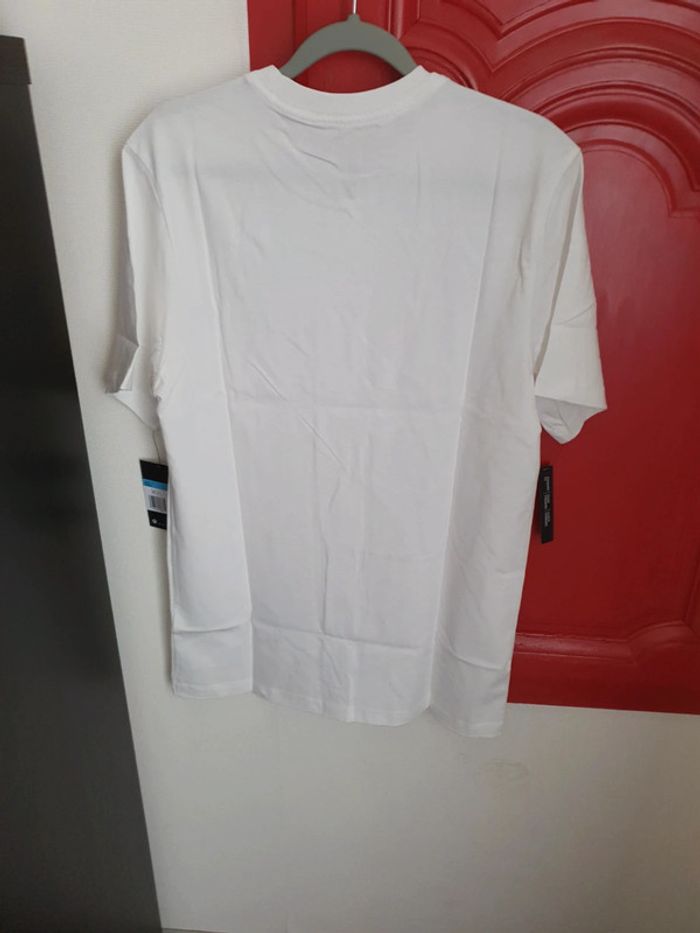 🔥A saisir🔥T shirt Nike M - photo numéro 2