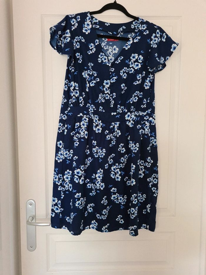 Robe bleue fleurie - photo numéro 2