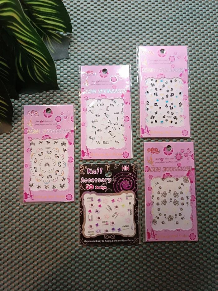 🔸Lots de 5 planches à Stickers ongles. Neuf🔸 - photo numéro 4