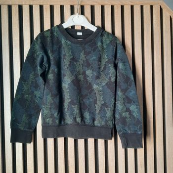 Sweat imprimé noir et vert 8 ans