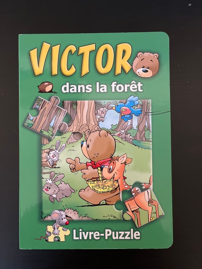 Livre  puzzle Victor dans la forêt