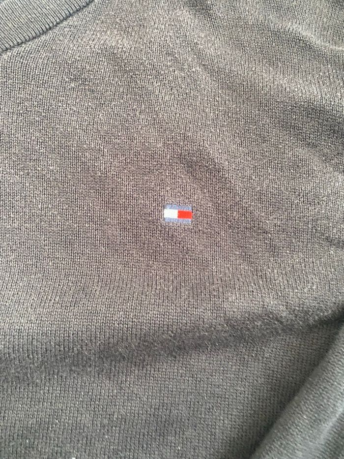 Pull Tommy Hilfiger col V noir – Taille M - photo numéro 5