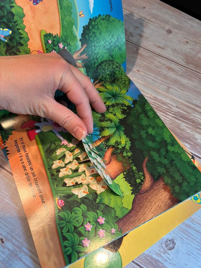 Lot de 2 livres dora l’exploratrice : dora joue à cache cache et bonne fête papas - photo numéro 5