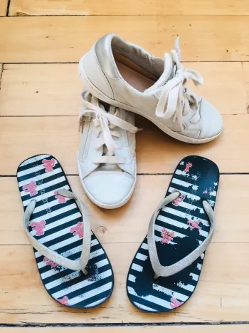 Lot Sneakers Geox + tongs Lulu castagnette