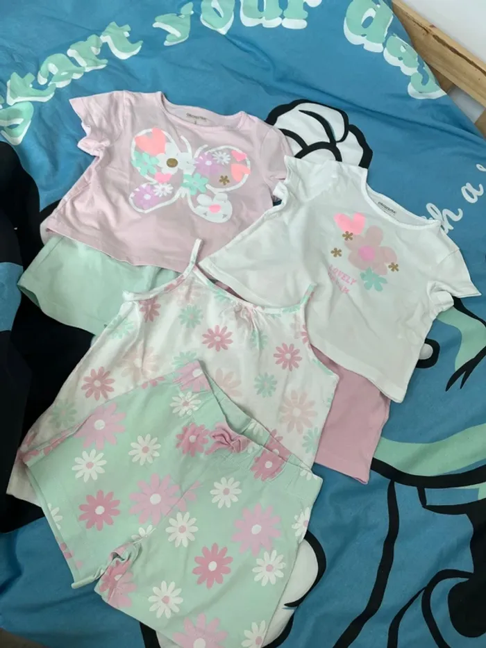 Lot de 3 ensembles 5 ans
