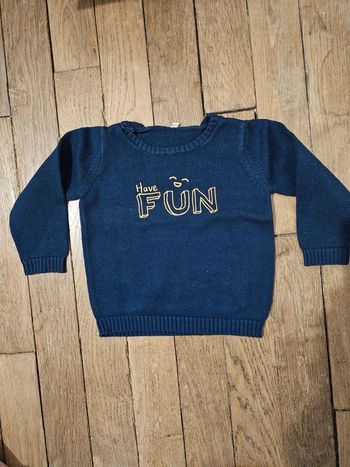Pull marine avec écriture