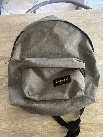 Sac à dos eastpak- En très bon état 