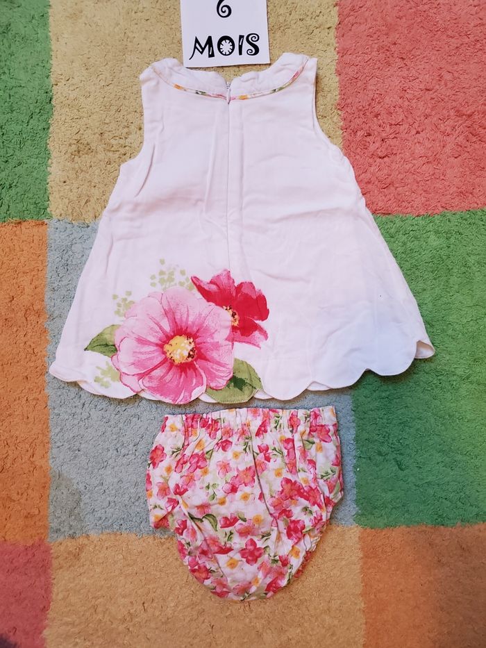 Endemble robe avec culotte- 6 mois - Mayoral - TBE - photo numéro 8