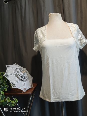 Haut écru de Damart 42 *Spécial FETE* réf 606 K4