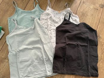 4 maillots de corps Kiabi 8 ans