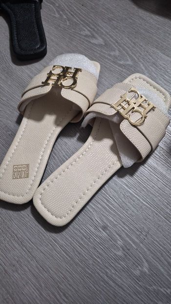Sandale ,nu pied