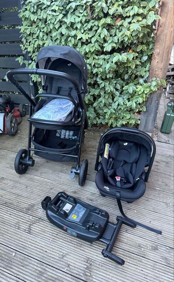 Pack poussette 2EN1 JOIE Versatrax  + base isofix