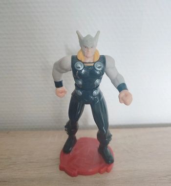 Figurine sur socle Thor