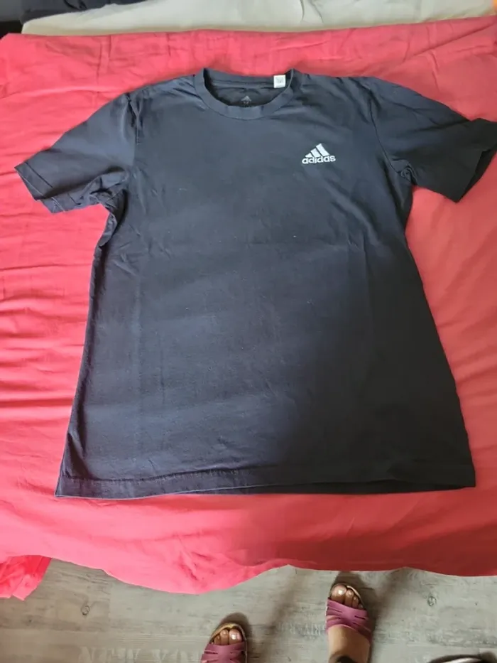 Tee-shirt adidas taille M
