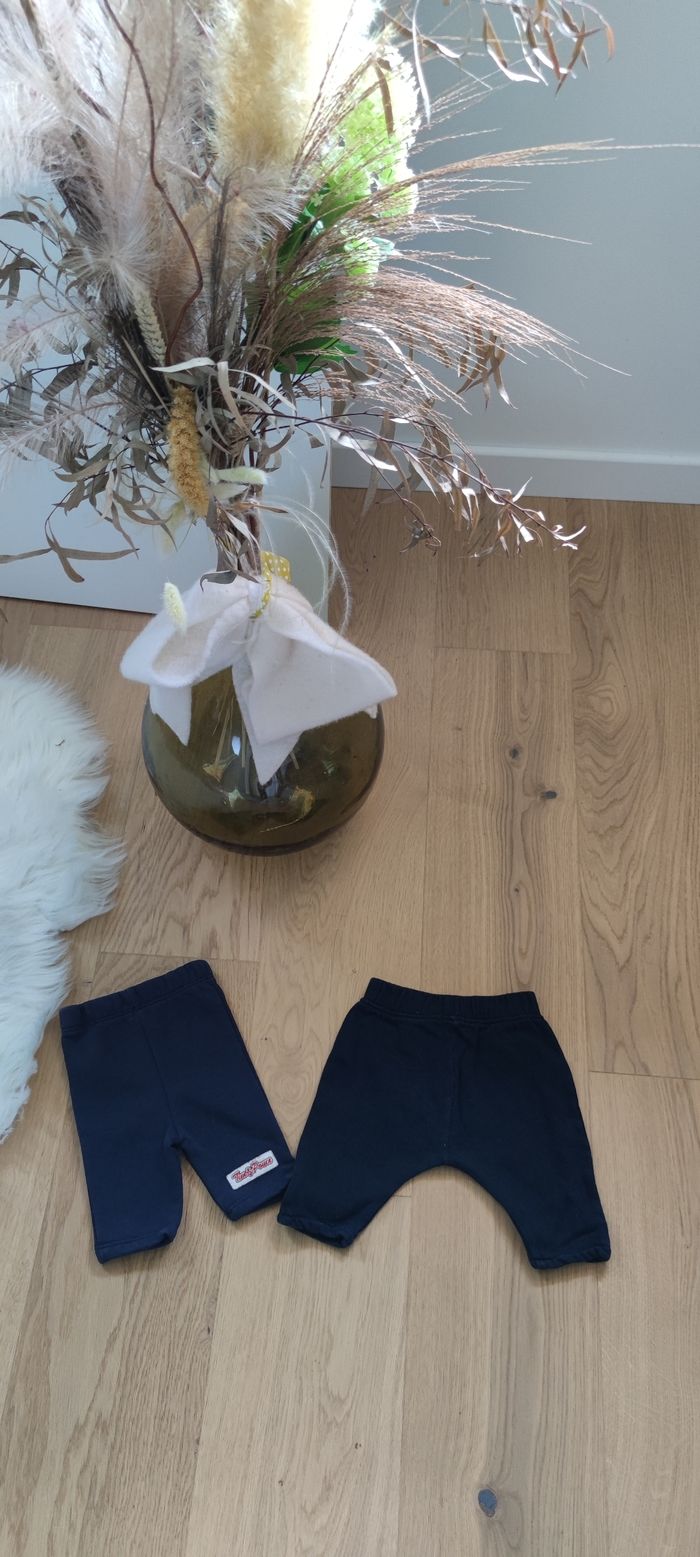 Joggings 1 mois.
