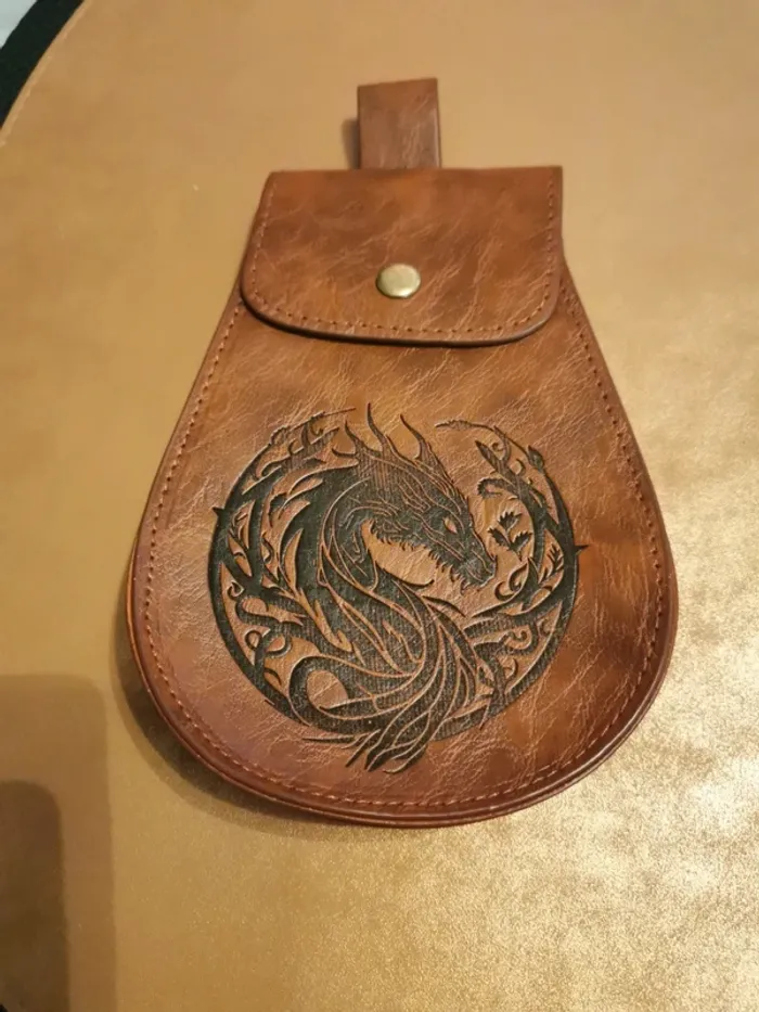 Saccoche style médiéval dragon marron