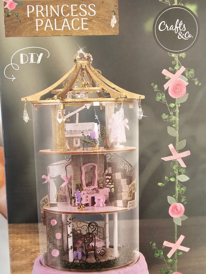 Booknook tower tour de princess palace - photo numéro 5